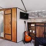 Bateau Elvis 船上ホテル *