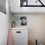 船上ホテル Bateau Elvis サブレ・シュル・サルト