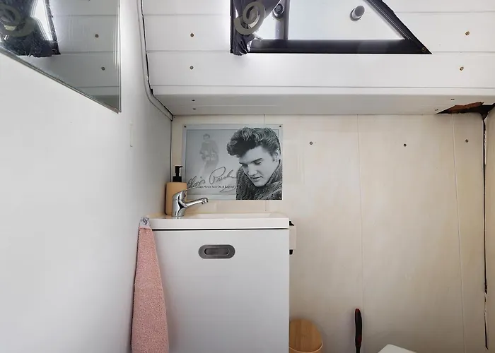 船屋 Bateau Elvis 萨布勒叙赫萨赫特